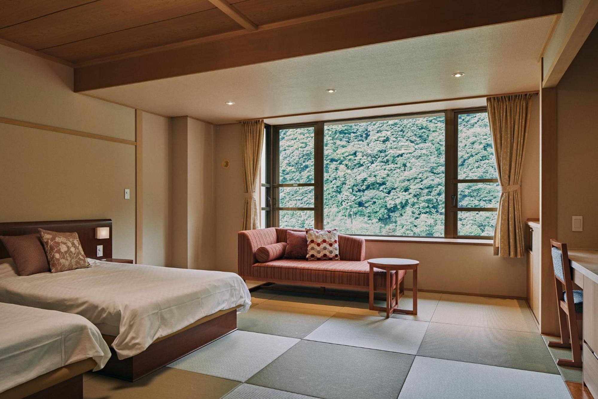 Yumetsuzuri Hotel Komaki  Eksteriør billede
